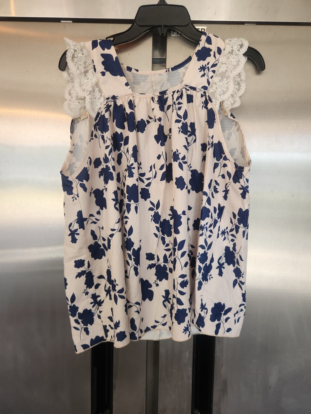 SHEIN Ivory Navy Floral Print Sleeveless Top Lace Trim Size XL